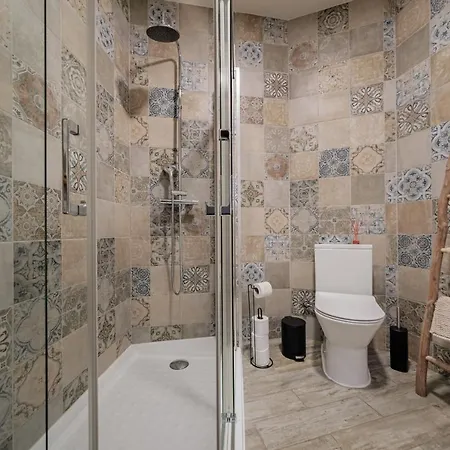 Casa Do Ferrolho Dourado *